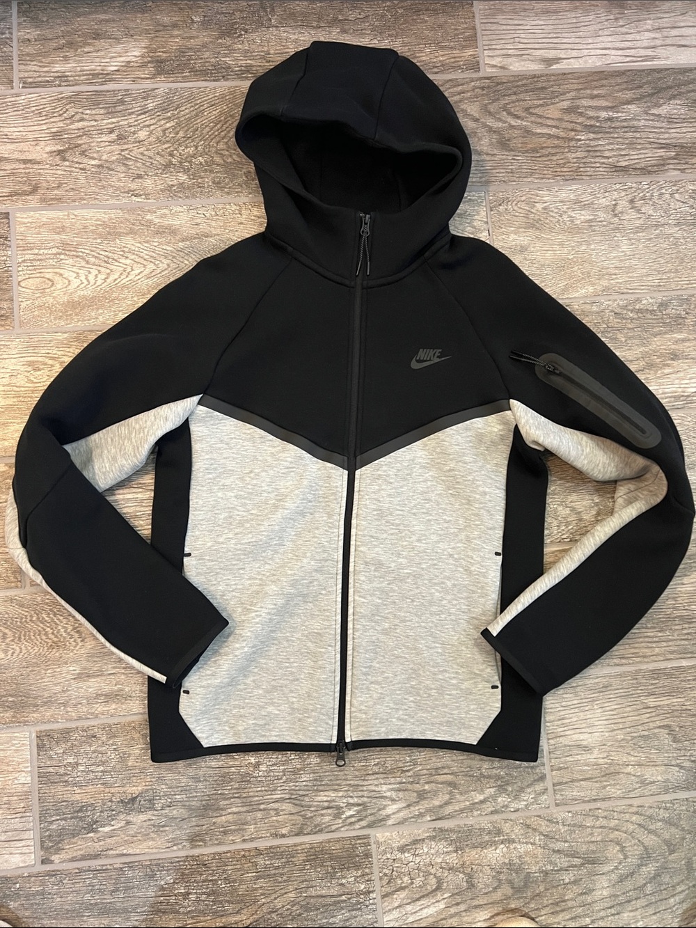 Nike Tech Men's Fleece Windrunner Full-Zip Jacket small black gray